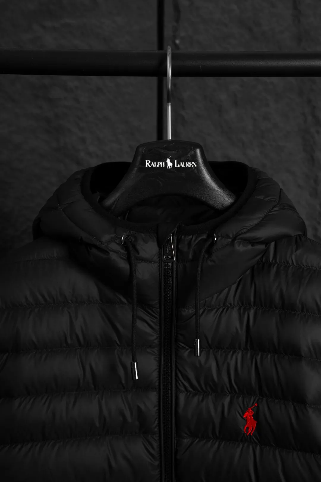 25115 #Black real shot P560